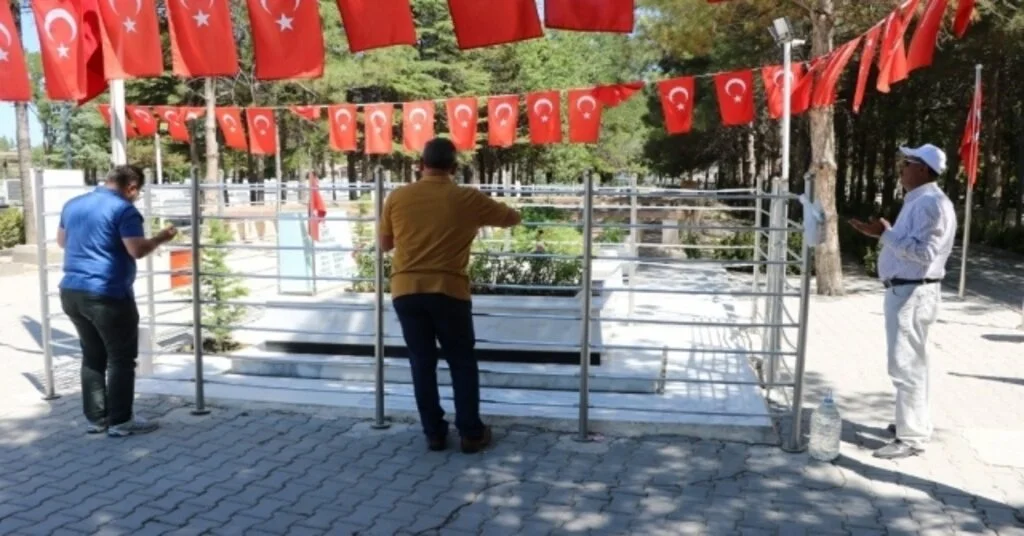 Halisdemire Bayram Ziyareti