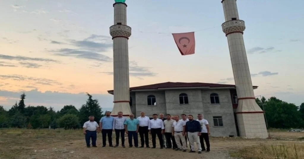 Hamza Dağ: Gençlerimiz Hizmetin En İyisine Layık