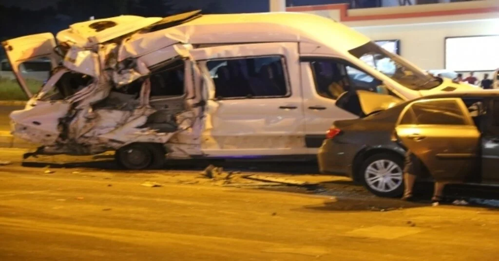 Hatayda Freni Patlayan Kamyon 12 Araca Çarptı: 2 Çocuk 13 Kişi Yaralandı