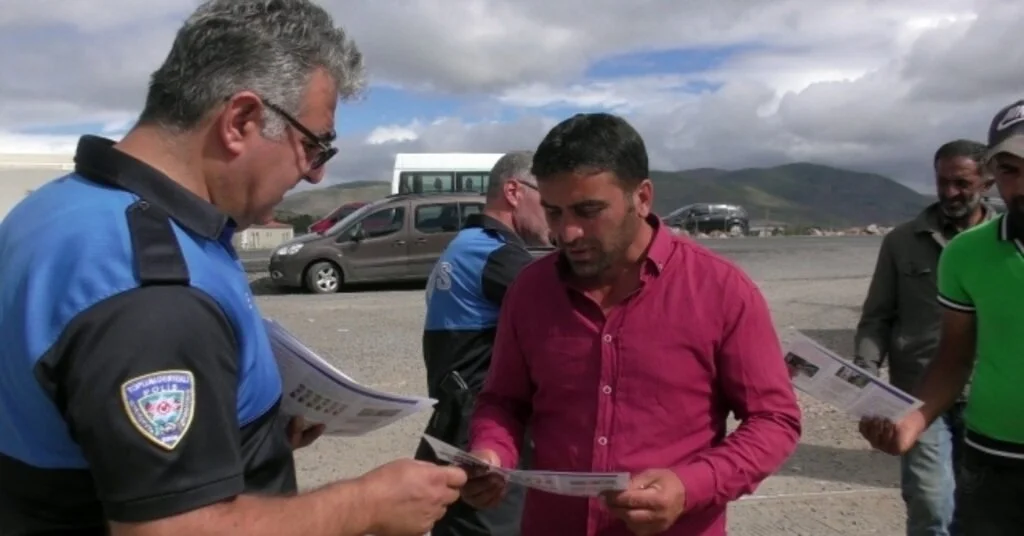 Hayvan Pazarında Sahte Paraya Dikkat