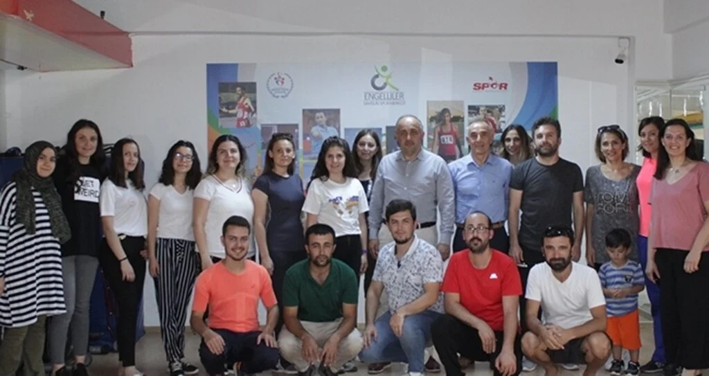 İKİ YILDA ZİRVEYE YERLEŞTİLER