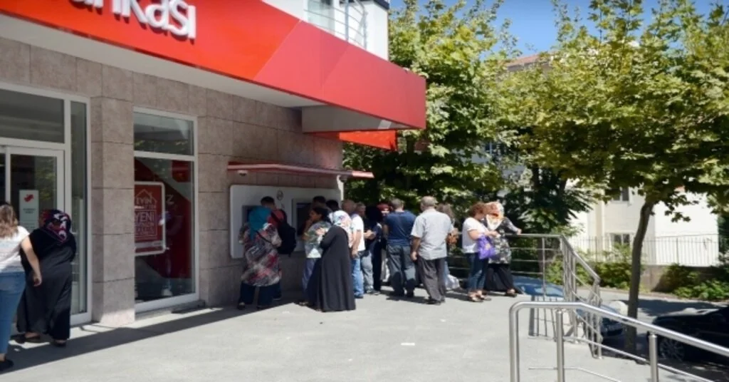 İkramiyelerini Alan Emekliler Memnun