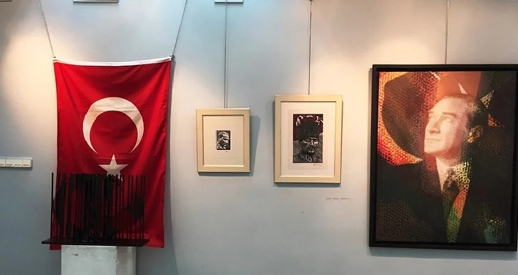 “İlkadım Karma Sergisi” Millî Mücadele’nin Işığını Farklı Şehirlere Ulaştırıyor