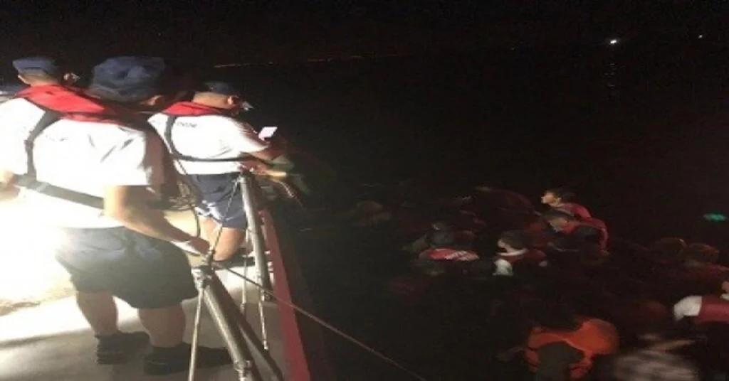 İzmirde 49 Düzensiz Göçmen Yakalandı