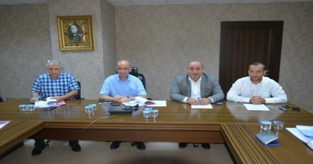 İzmit Belediyesi Encümeni Toplandı
