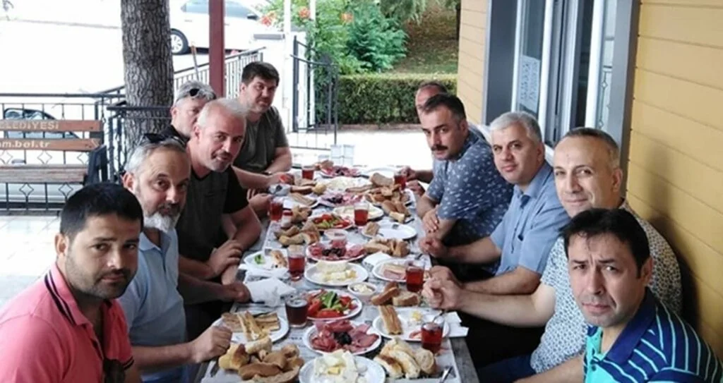 KADIKÖYSPOR İLKADIM HEM'İ AĞIRLADI