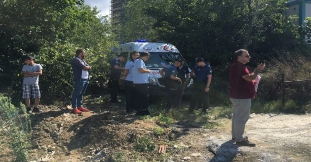 Kağıthanede Bir İnşaat Firmasından Pes Dedirten Yıkım