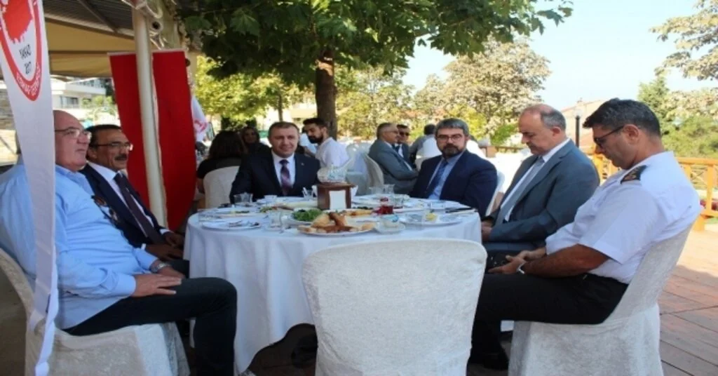 Kantinciler Federasyonundan “Logolu Gıda”Ya Tepki