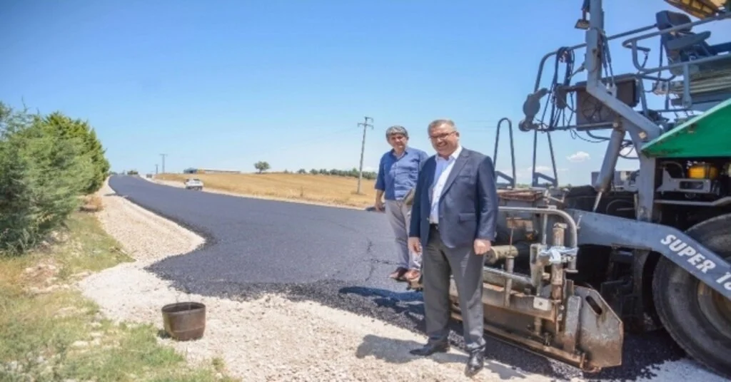 Karacabeyde Asfalt Çalışmalarına Devam