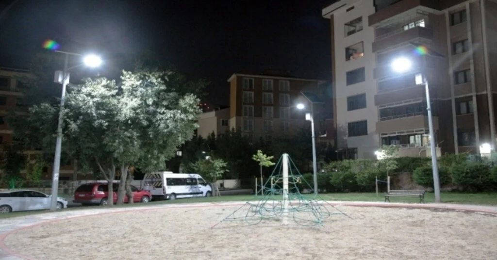 Kartalın Parklarındaki Güneş Enerjisi Sistemleri Güncelleniyor