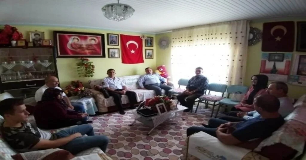 Kaymakam Halimden Şehit Ve Gazi Ailelerine Bayram Ziyareti