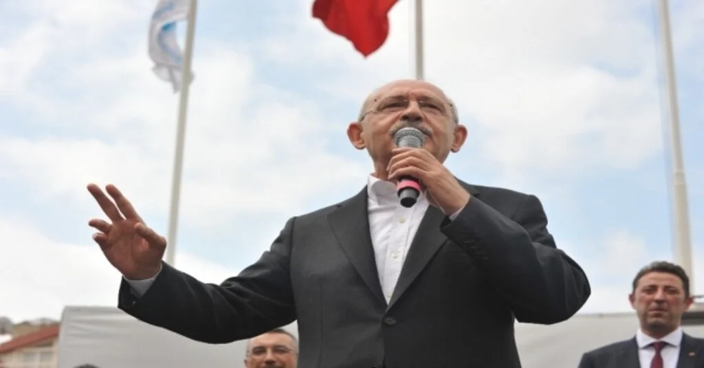 Kılıçdaroğlu Bandırmada Halka Hitap Etti
