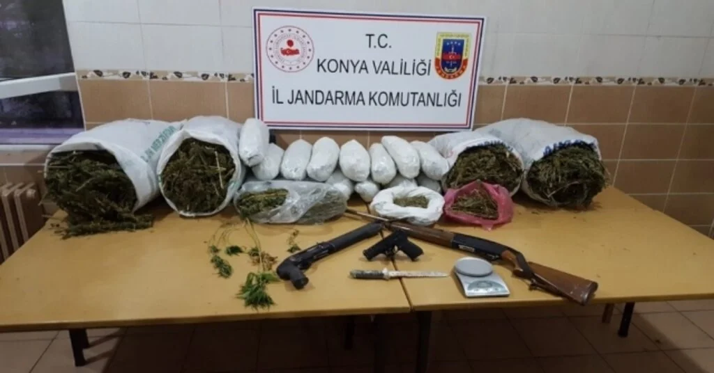 Konyada Jandarmadan Uyuşturucu Operasyonu
