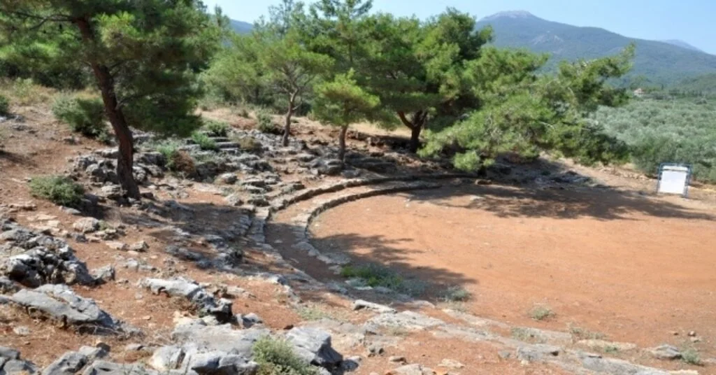 Kuşadası Belediye Meclisi 12 İyon Kentinin Başkenti Panionionda Toplanacak