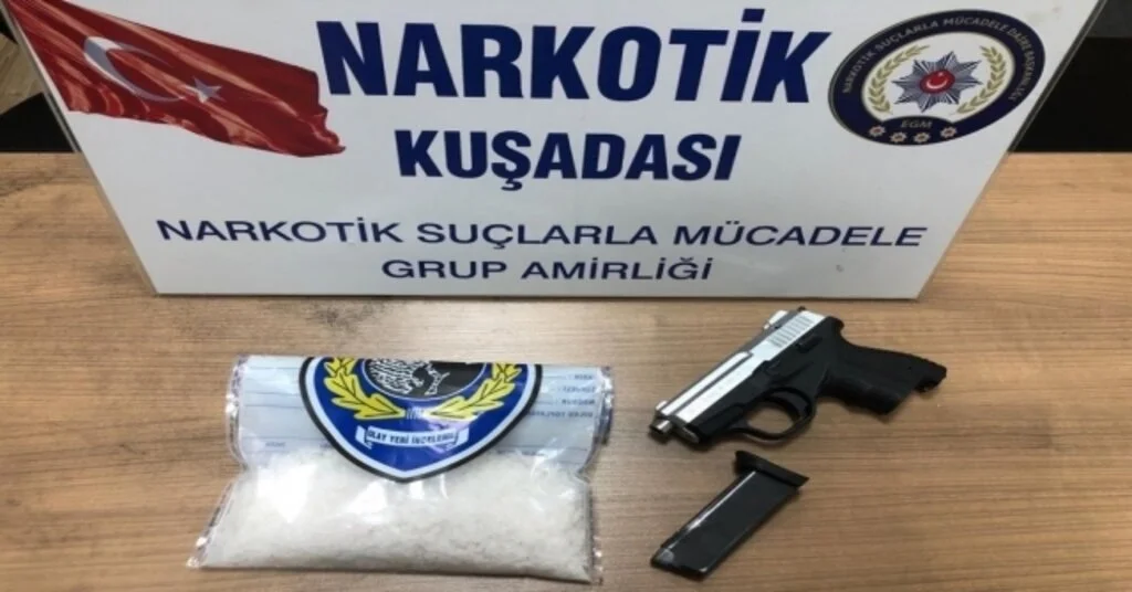 Kuşadasında Uyuşturu Çetesine Operasyon; 1İ Kadın 4 Gözaltı