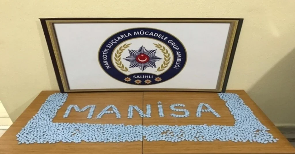 Manisada Durdurulan Araçtan Bin 720 Adet Uyuşturucu Çıktı