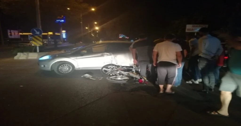 Otomobil İle Motosiklet Çarpıştı: 1 Yaralı