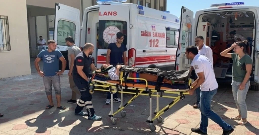 Otomobil Şarampole Yuvarlandı: 5 Yaralı