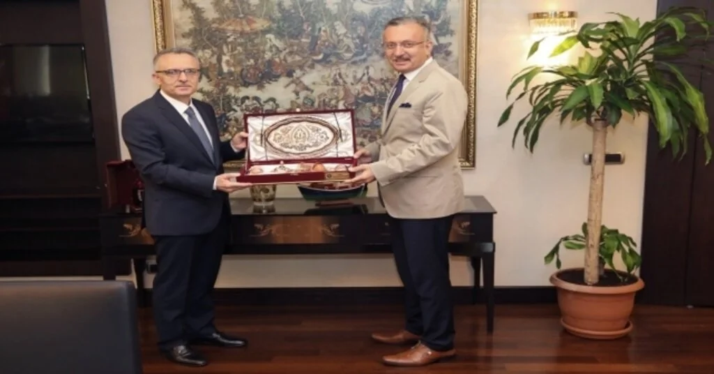 Rektör Leventten Ağbala Ziyaret