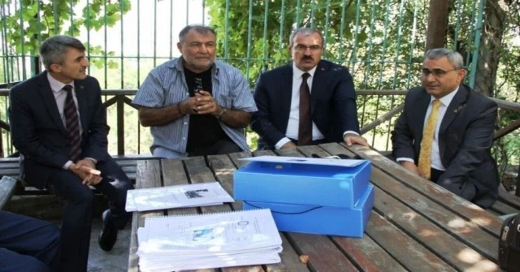 Rektör Uysal: Çinili Camiinin Güçlendirilmesi Taraftarıyım