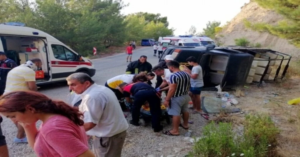 Safari Cipi Devrildi: 6Sı Yabancı Uyruklu 16 Yaralı