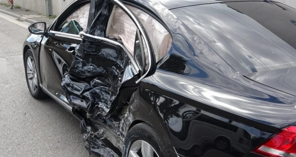 Samsun'da 3 araç birbirine girdi, 44 yolcu ölümden döndü