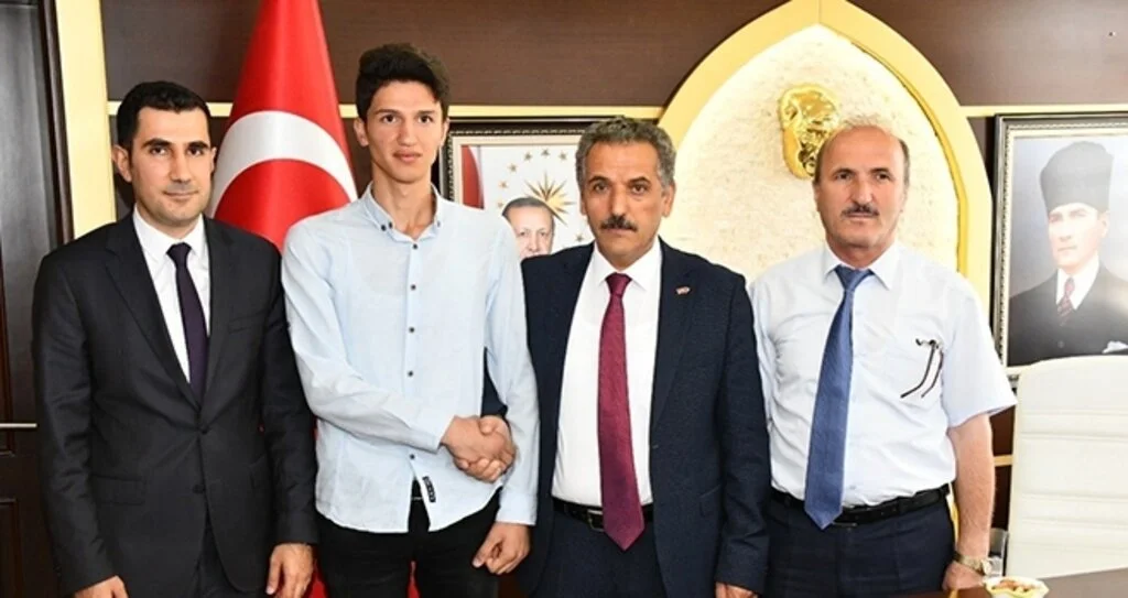 Samsun'da İnşaatlarda çalışarak YKS’de Türkiye 11.’si oldu