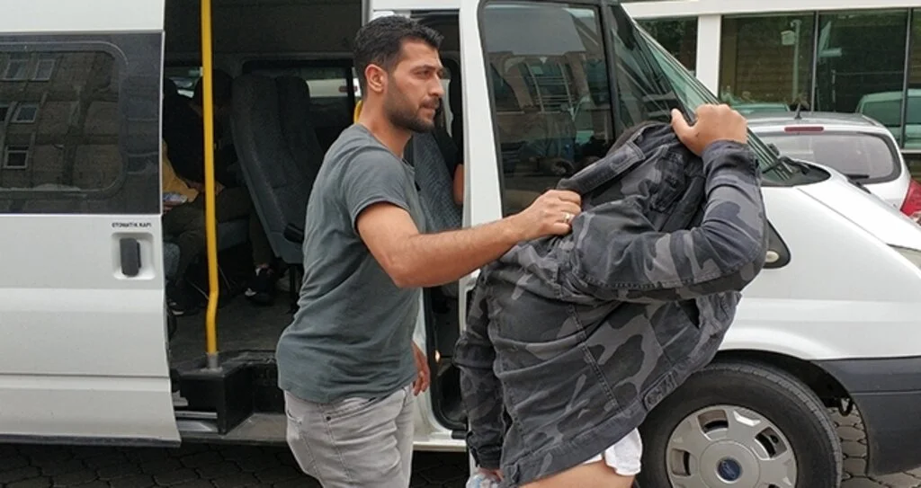Samsun'da otomobil hırsızlığına 2 gözaltı