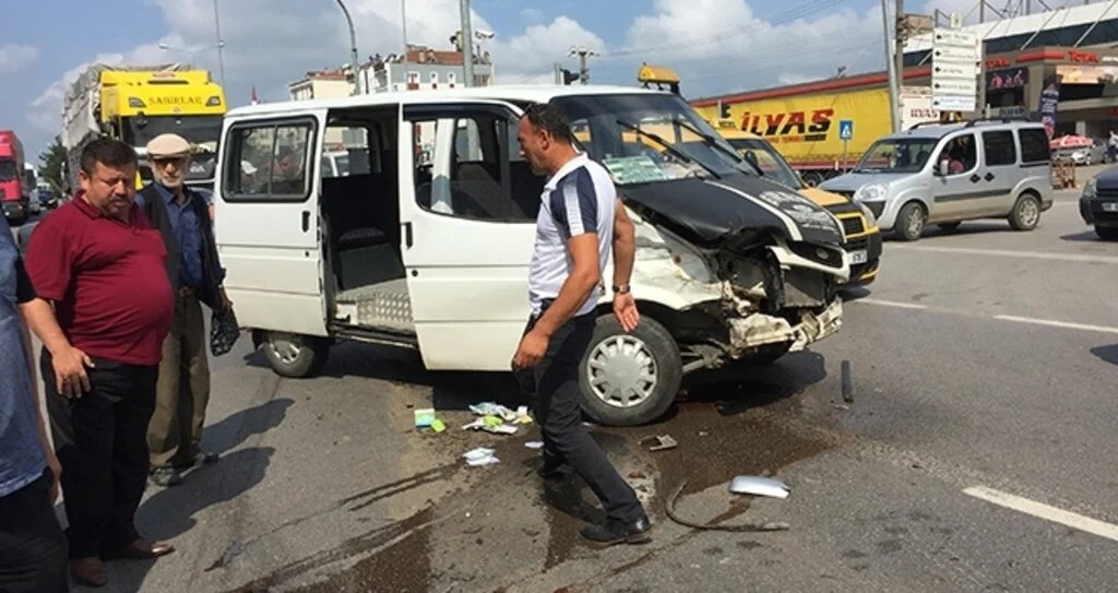 Samsun'da Zincirleme kaza: 2 yaralı