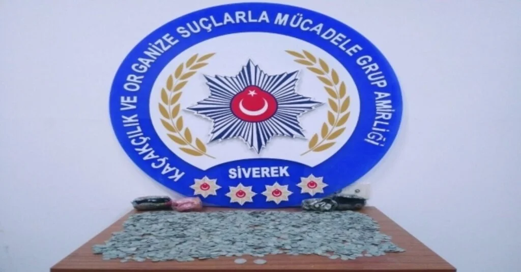 Şanlıurfada 4 Bin 203 Adet Gümüş Sikke Ele Geçirildi
