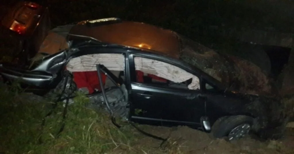 Şarampole Uçan Otomobildeki Genç Yaşama Tutunamadı