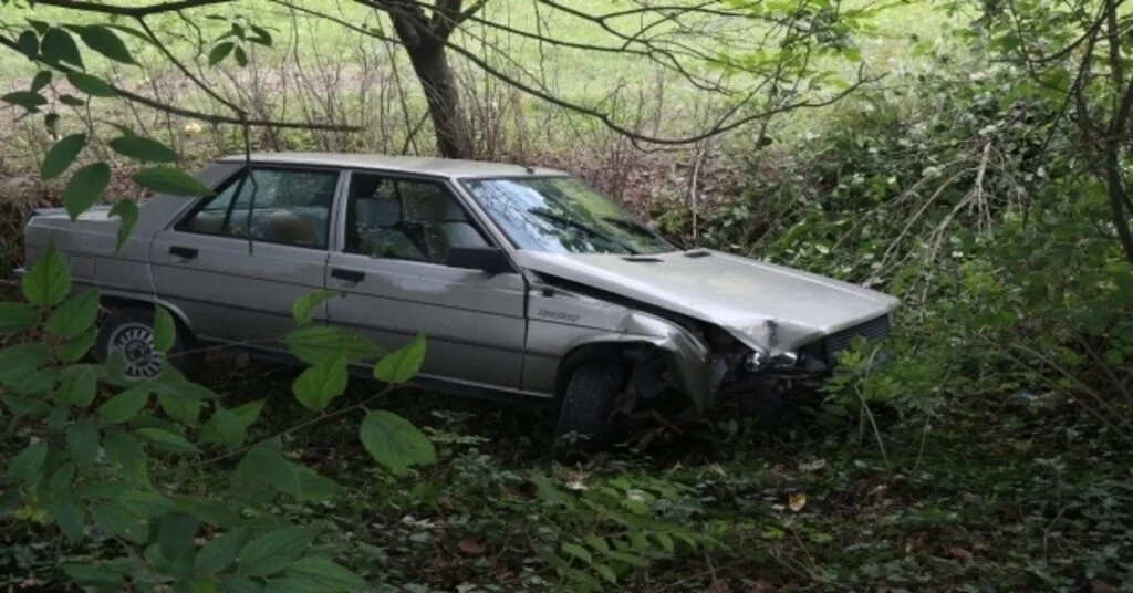 Şarampole Uçan Otomobilden Burnu Bile Kanamadan Çıktı