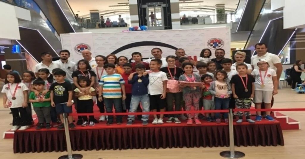 Satrançta Kıyasıya Mücadele