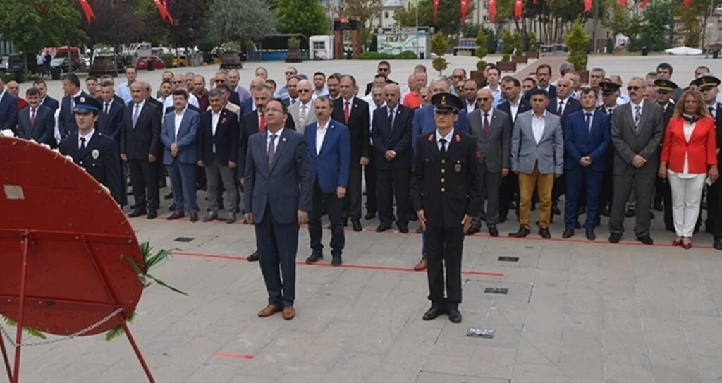 Şehitlerimize Minnet Borçluyuz