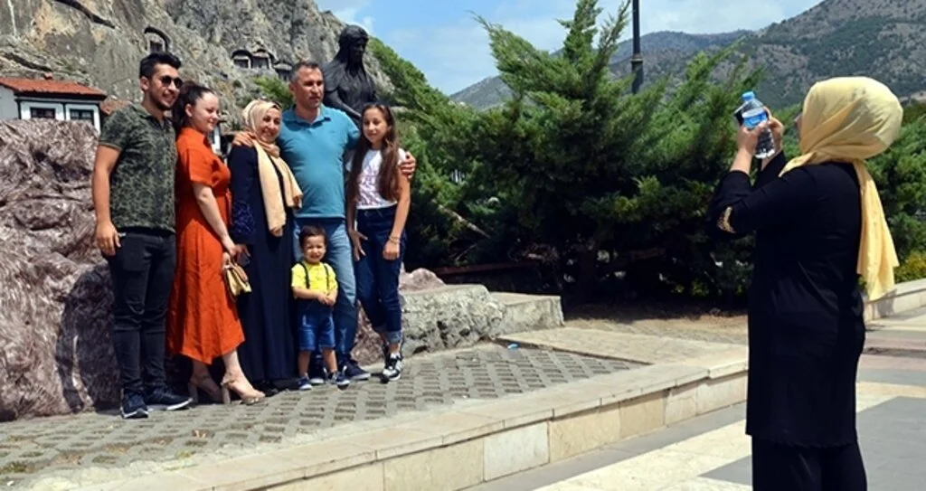 'Şehzadeler Şehri' 30 bin kişiyi ağırladı