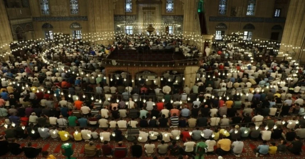 Selimiye Camii Bayram Sabahı Doldu Taştı