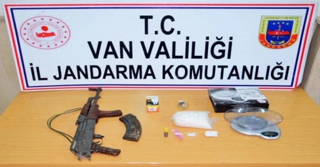 Silah Ve Uyuşturucu Operasyonu