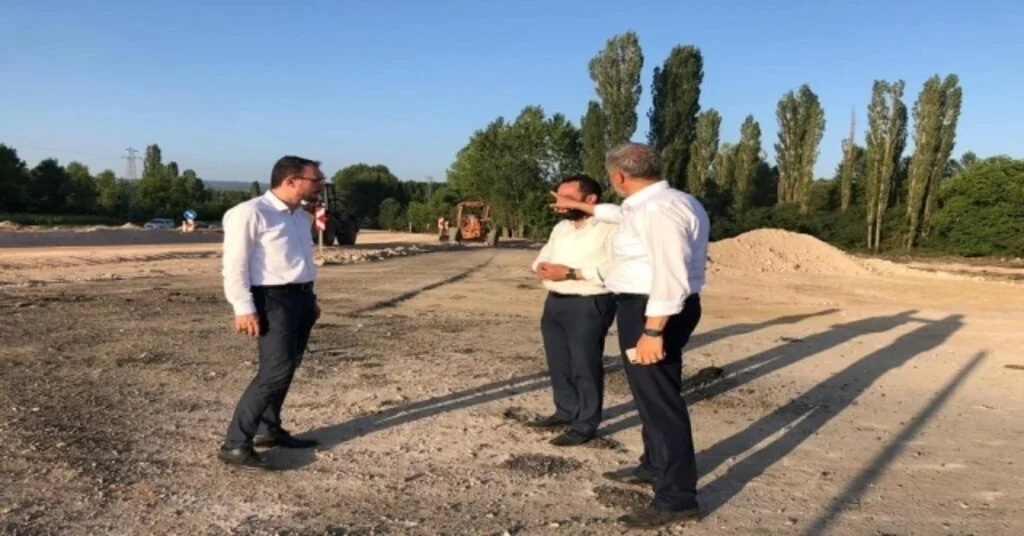 Simavdaki Ölüm Virajına Neşter