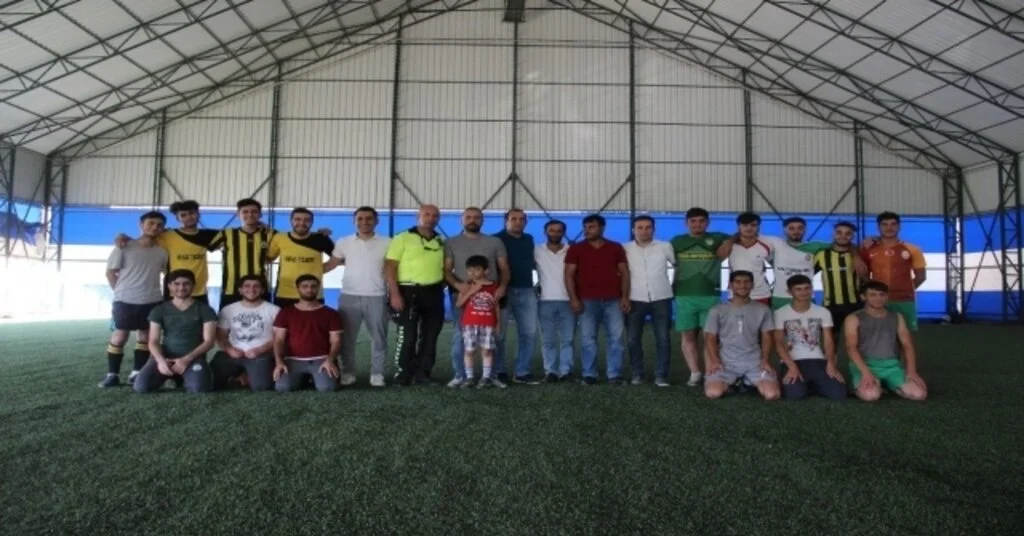 Solhanda Mahalleler Arası Futbol Turnuvası Başladı