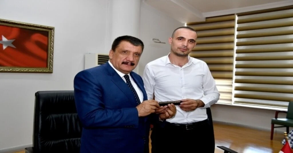 Stklardan Başkan Gürkana Ziyaretler