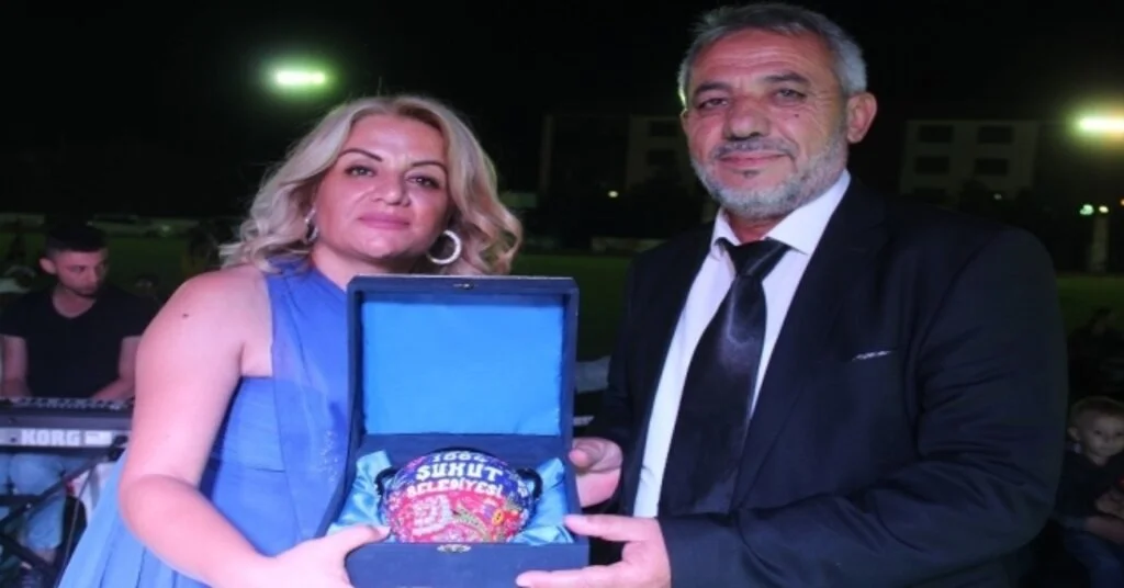 Şuhutta Açık Hava Konserinde Sevgi Peteke Sevgi Seli