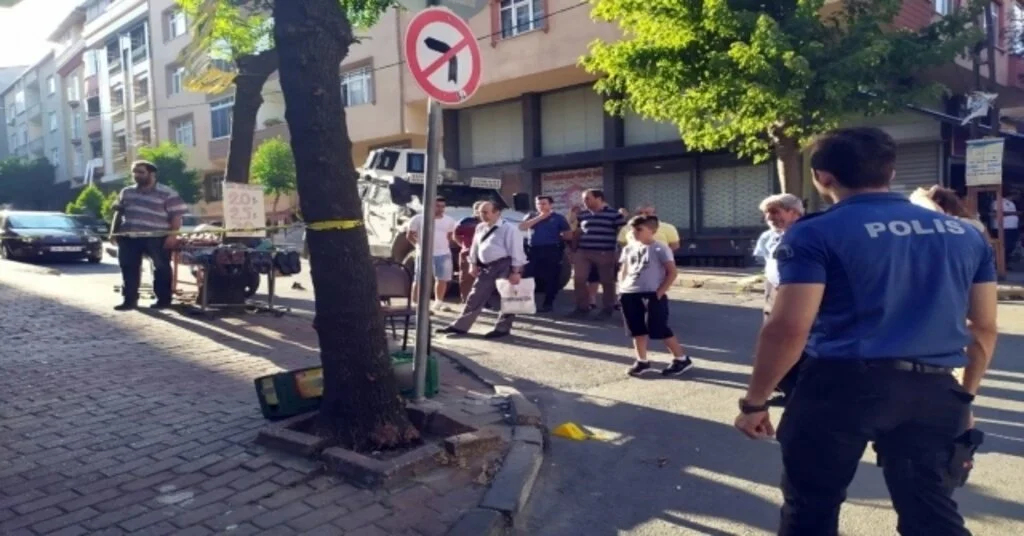Sultangazide Silahlı Kavga: Vurulan Şahsa İlk Müdahaleyi Vatandaşlar Yaptı