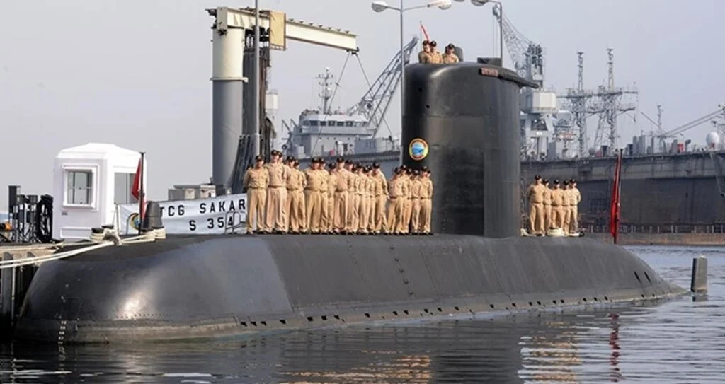 TCG Sakarya Samsun'a demirleyecek