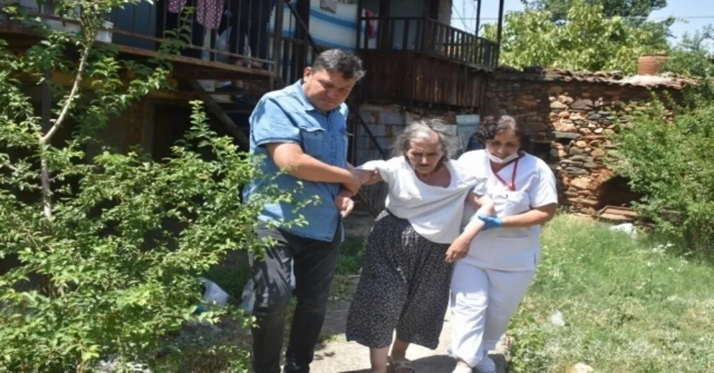 Tedavi Ve Bakıma Seni Seviyorum Sözüyle İkna Olan Kadın, Hastanede Hayatını Kaybetti