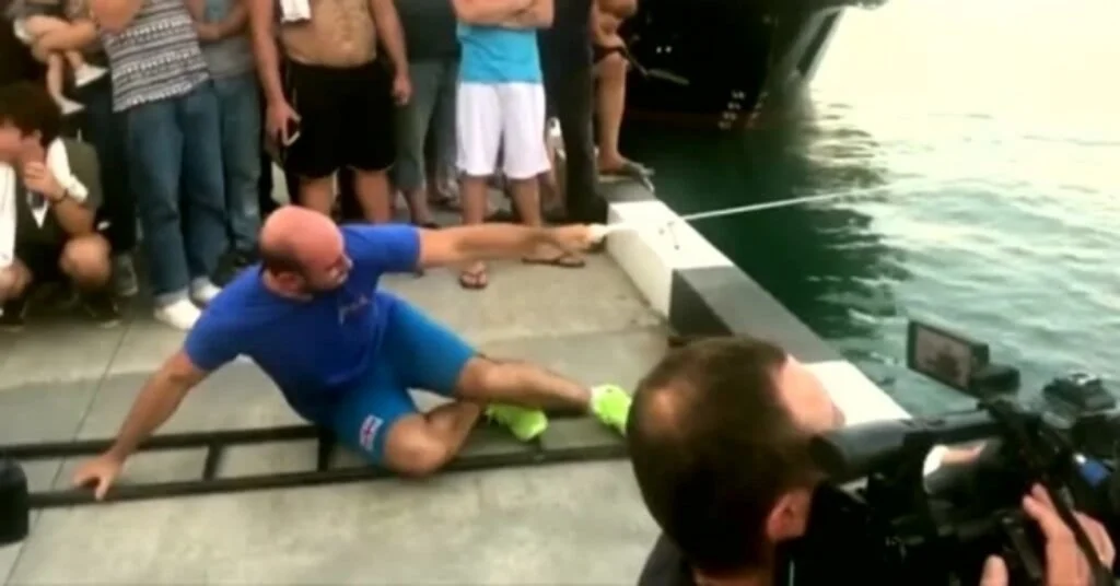Tek Parmağıyla 200 Tonluk Tekne Çekti