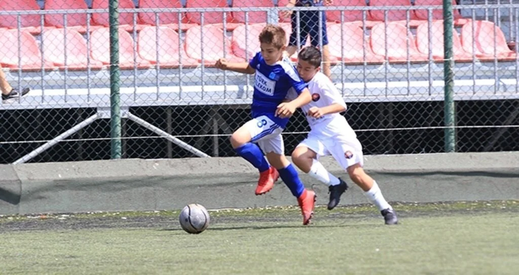 TELEKOM'DAN GOL YAĞMURU