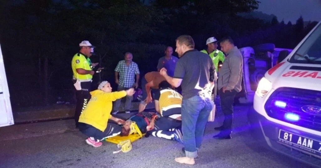 Temde Kontrolden Çıkan Hafif Ticari Araç Devrildi: 6 Yaralı