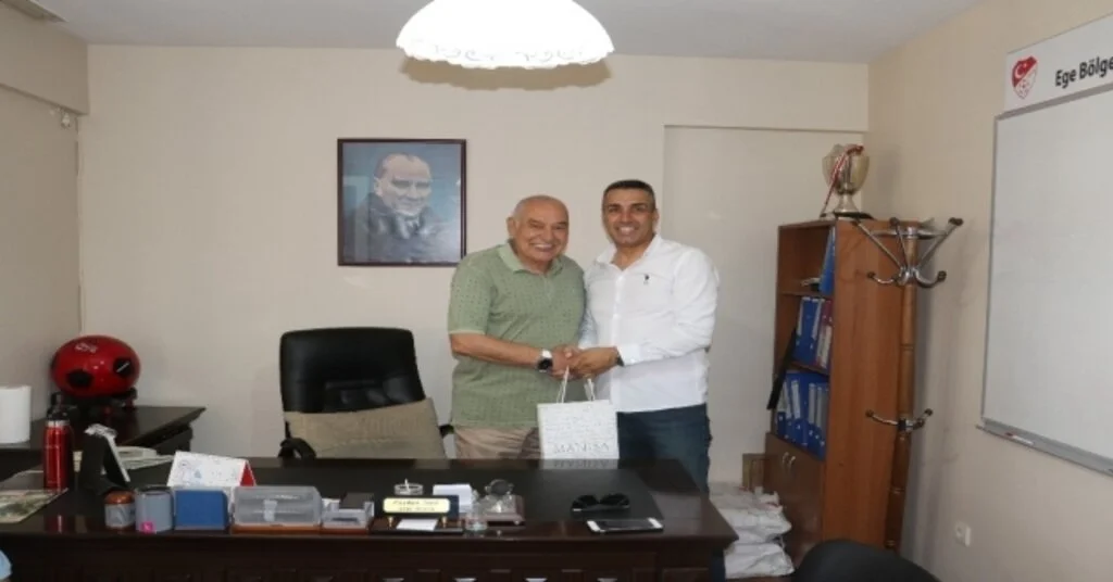 Tff Ege Bölge Baş Antrenöründen Manisaya Övgü