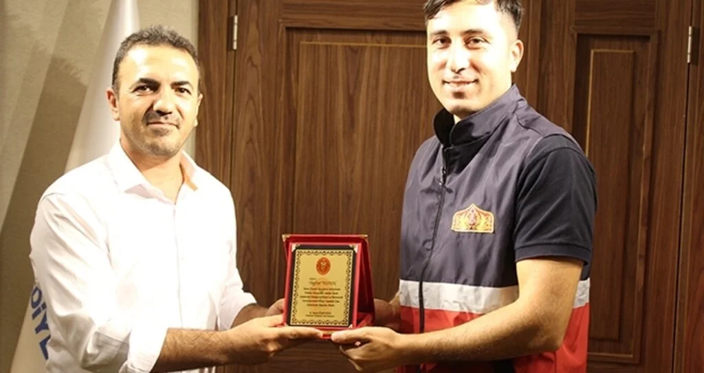 Tokat'ta İtfaiye  erlerine anlamlı ödül