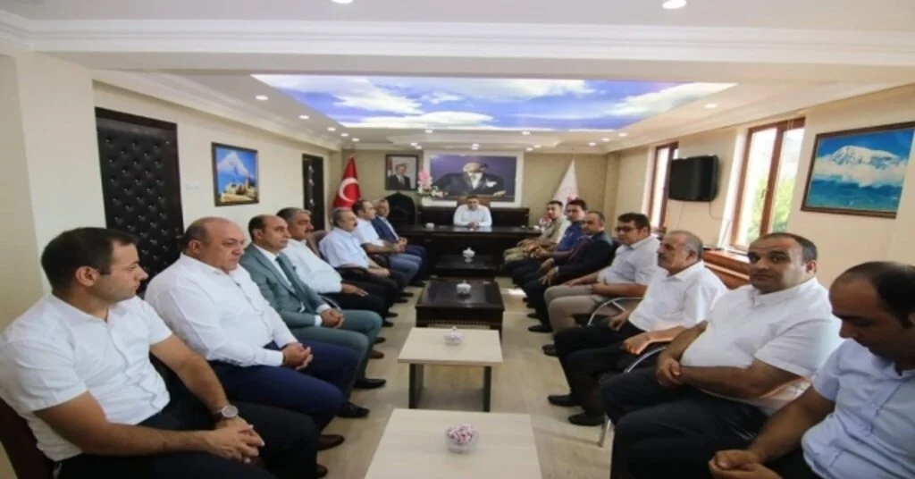 Tutak Kaymakamlığına Atanan Karaaslan Görevine Başladı